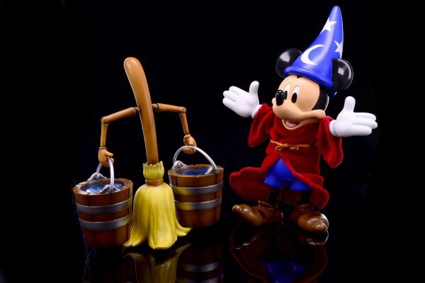 メリッサ・スーバー、【MICKEY'S BROOM DANCE】 メリッサ・スーバー、【MICKEY'S BROOM DANCE】 Disney Fantasia